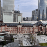 O lado Marunouchi da Estação de Tóquio, com sua arquitetura tradicional.